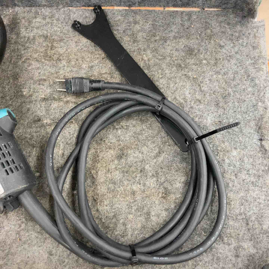 ☆マキタ(makita) 125mm ディスクグラインダ 9535B【鴻巣店】