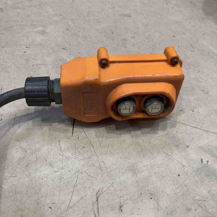 【店頭受取り限定】◇マキタ(makita) 小型ホイスト　ウインチ 定格荷重60kg 揚程20m  TH60【町田店】