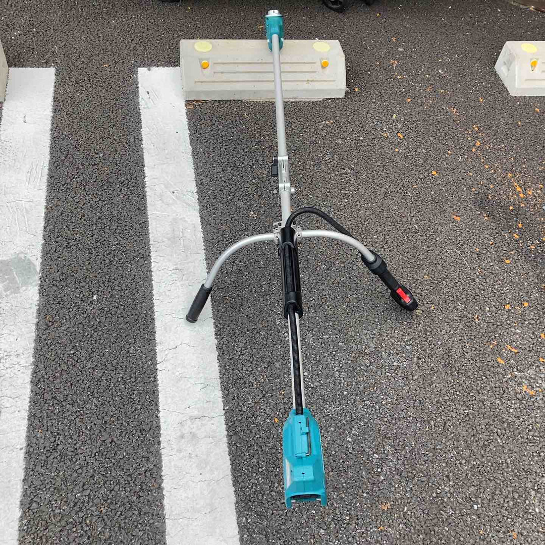 ◇マキタ(makita) コードレス草刈機 MUR186UDZ Uハンドル 分割棹 本体のみ【川越店】