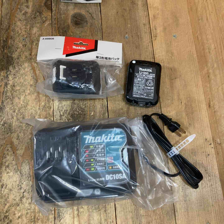 ★マキタ(makita) 10.8Vグリーンレーザー墨出し器 SK20GD 標準付属完備[※備考欄]、充電器DC10SA、10.8V2.0AhバッテリーBL1020B、単三電池パック付【所沢店】