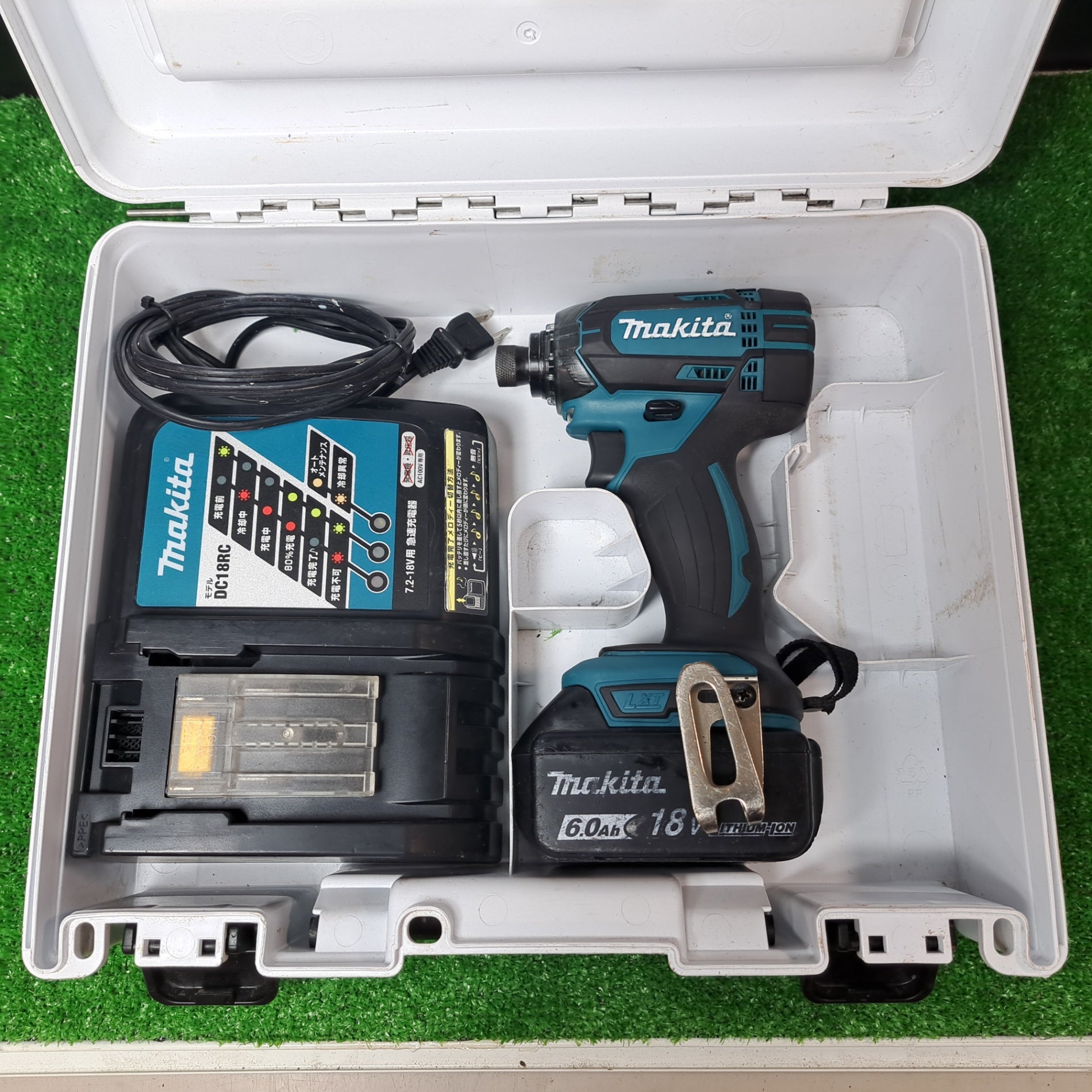 マキタ/makita 18V コードレスインパクトドライバー TD149DRFX マキタ/makita 18V コードレスインパクトドライバー TD149DRFX