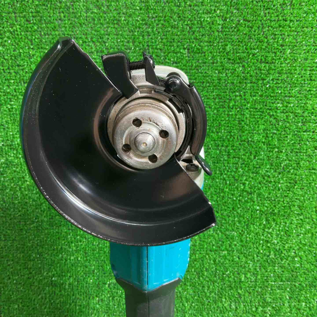 マキタ(makita) 100mmコードレスディスクグラインダ GA404DZN (GA404DN)【藤沢店】