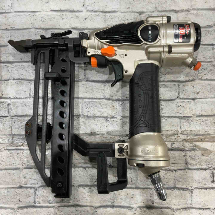 ☆ハイコーキ(HIKOKI ※旧:日立工機) 常圧フロアタッカ N5004MF【川口店】