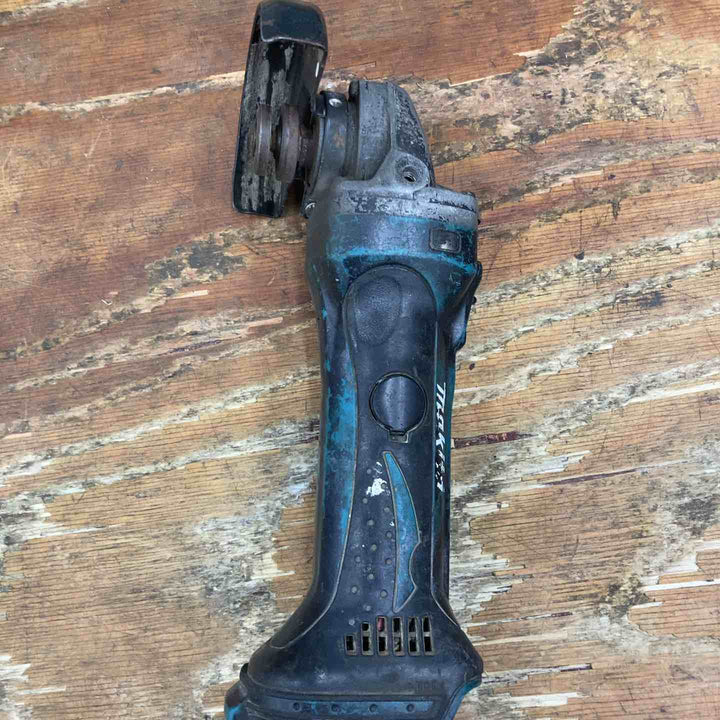 ☆マキタ(makita) コードレスディスクグラインダ GA402DZ【柏店】