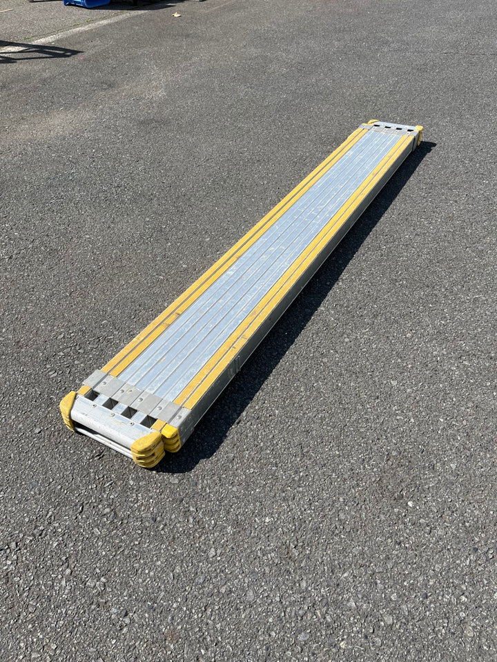 【中古品/店頭受取り限定】アルインコ PROT アルミ合金製伸縮足場板 VSS-R360NL【東大和店】