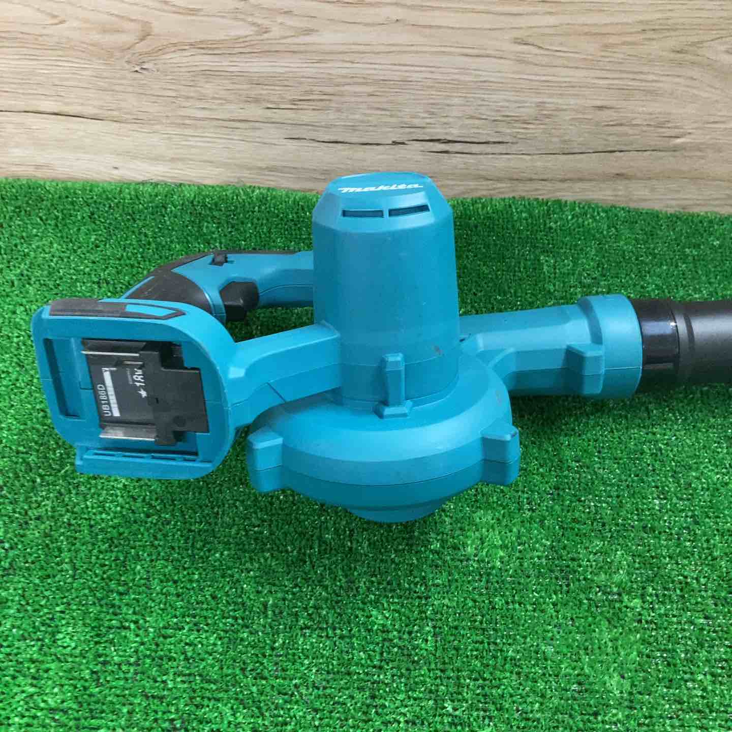 マキタ(Makita) 充電式ブロワ 18V バッテリ・充電器別売 UB186DZ【町田
