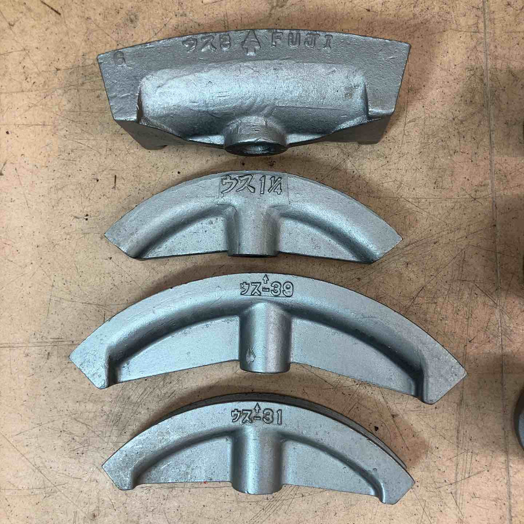 【中古品】 理研パイプベンダーRPB-2/カクタス(CACTUS)/フジ(FUJI)  ウス ×4 コマ×6付 パイプ加工機 【東大和店】