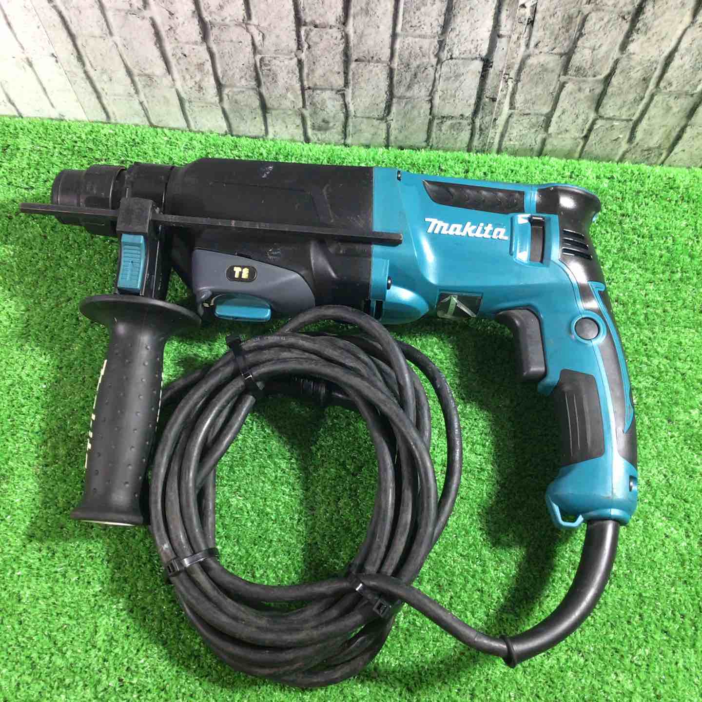 ★マキタ(makita) ハンマドリル HR2600 動作確認済【川口店】 ☆マキタ(makita) ハンマドリル HR2600 動作確認済【川口店】 – アクト