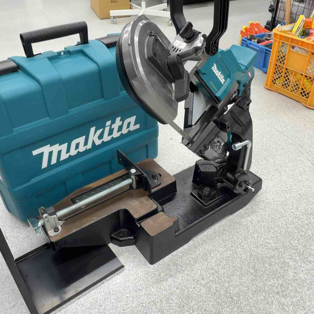 ★【スタンド付き】 マキタ(makita) コードレスバンドソー PB001GZ【八潮店】