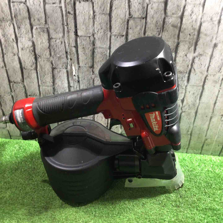 ★マキタ(makita) 高圧エア釘打ち機 AN711H【川口店】