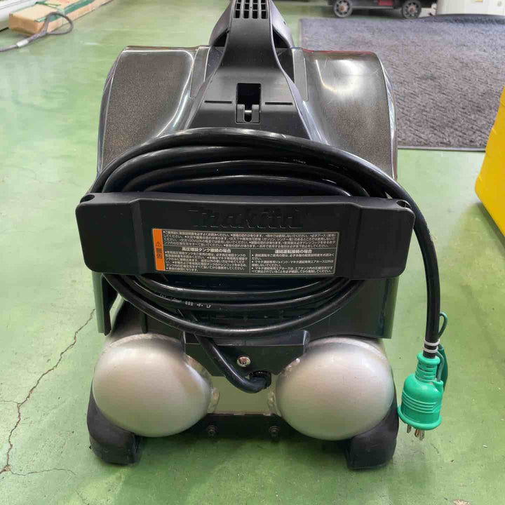 マキタ(makita) エアコンプレッサー AC462XSB【桶川店】