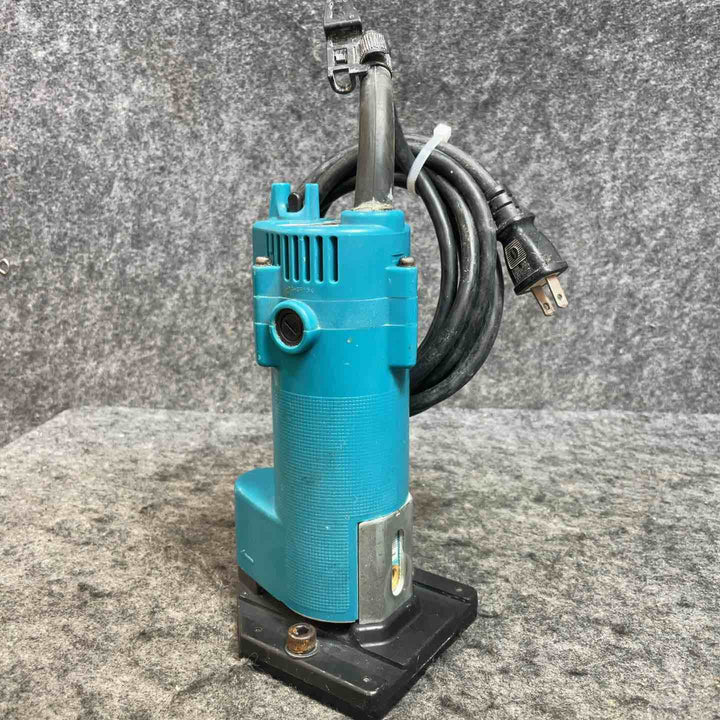 マキタ(makita) トリマ チャック孔径6mm 3705【桶川店】