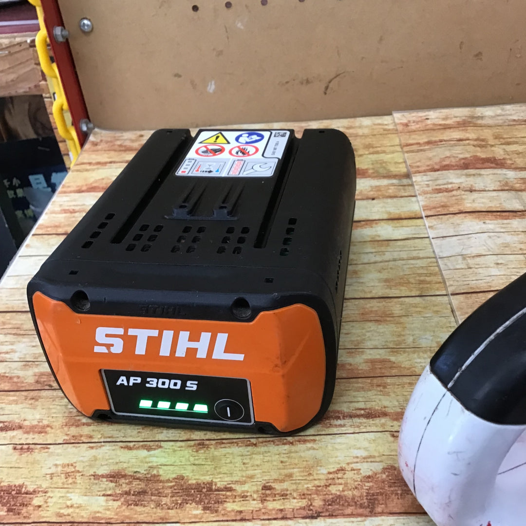 STIHL MSA 220C 35cm バッテリーチェンソー【川崎店】