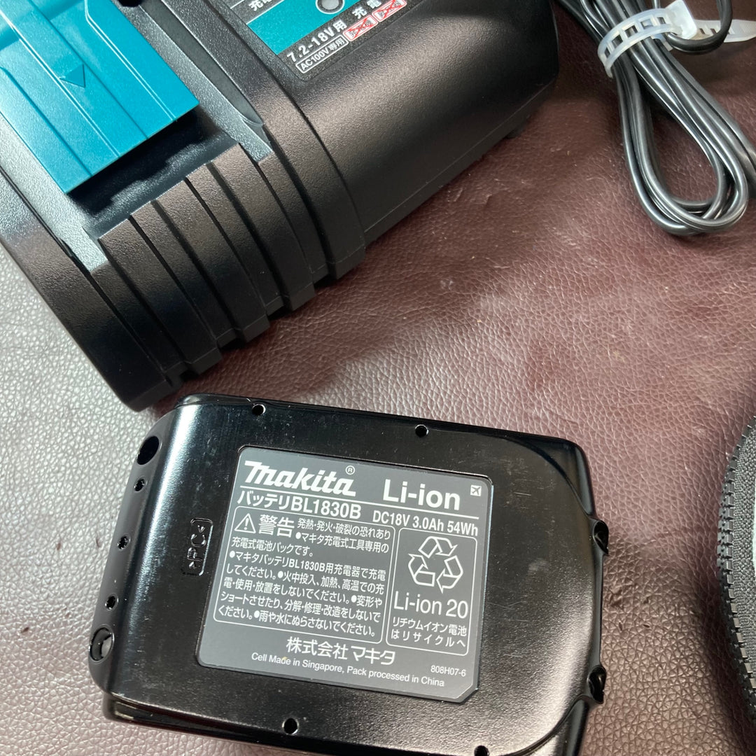 【未使用品(店頭展示品)】マキタ(makita) コードレスブロワ集じん機 MUB187DSF 18V3.0Ah【東大和店】