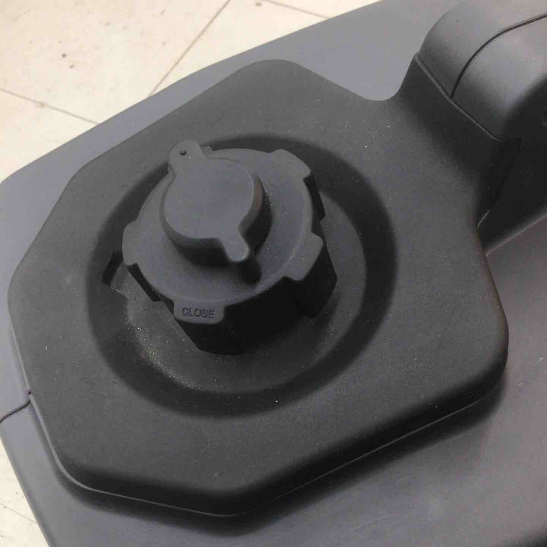 【中古品 / 店頭受取り限定】 京セラ/Kyocera (旧リョービ) インバーター発電機 EGI180 664800A 【鴻巣店】