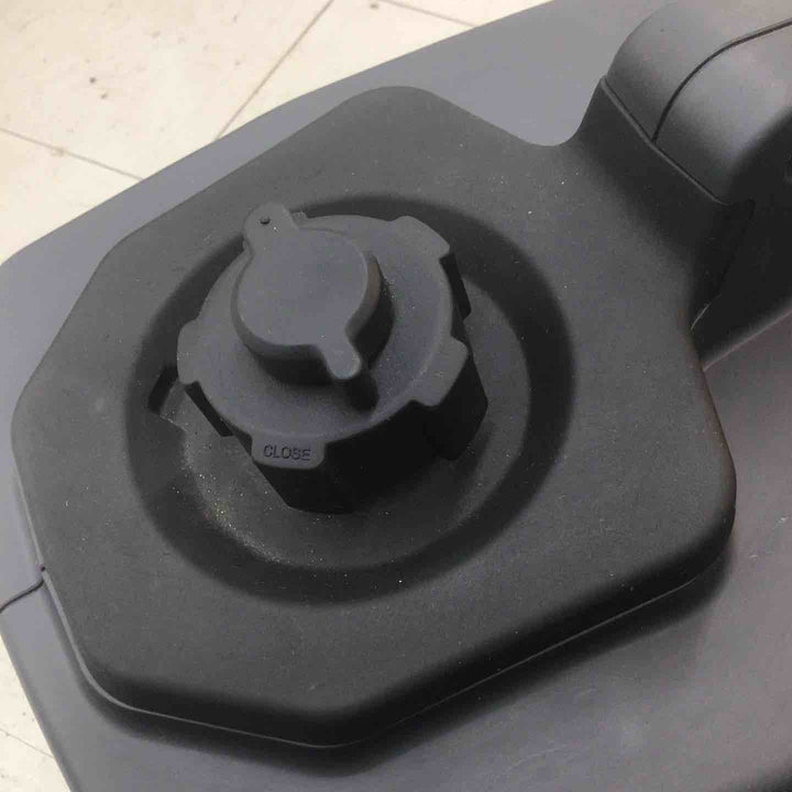 【中古品 / 店頭受取り限定】 京セラ/Kyocera (旧リョービ) インバーター発電機 EGI180 664800A 【鴻巣店】