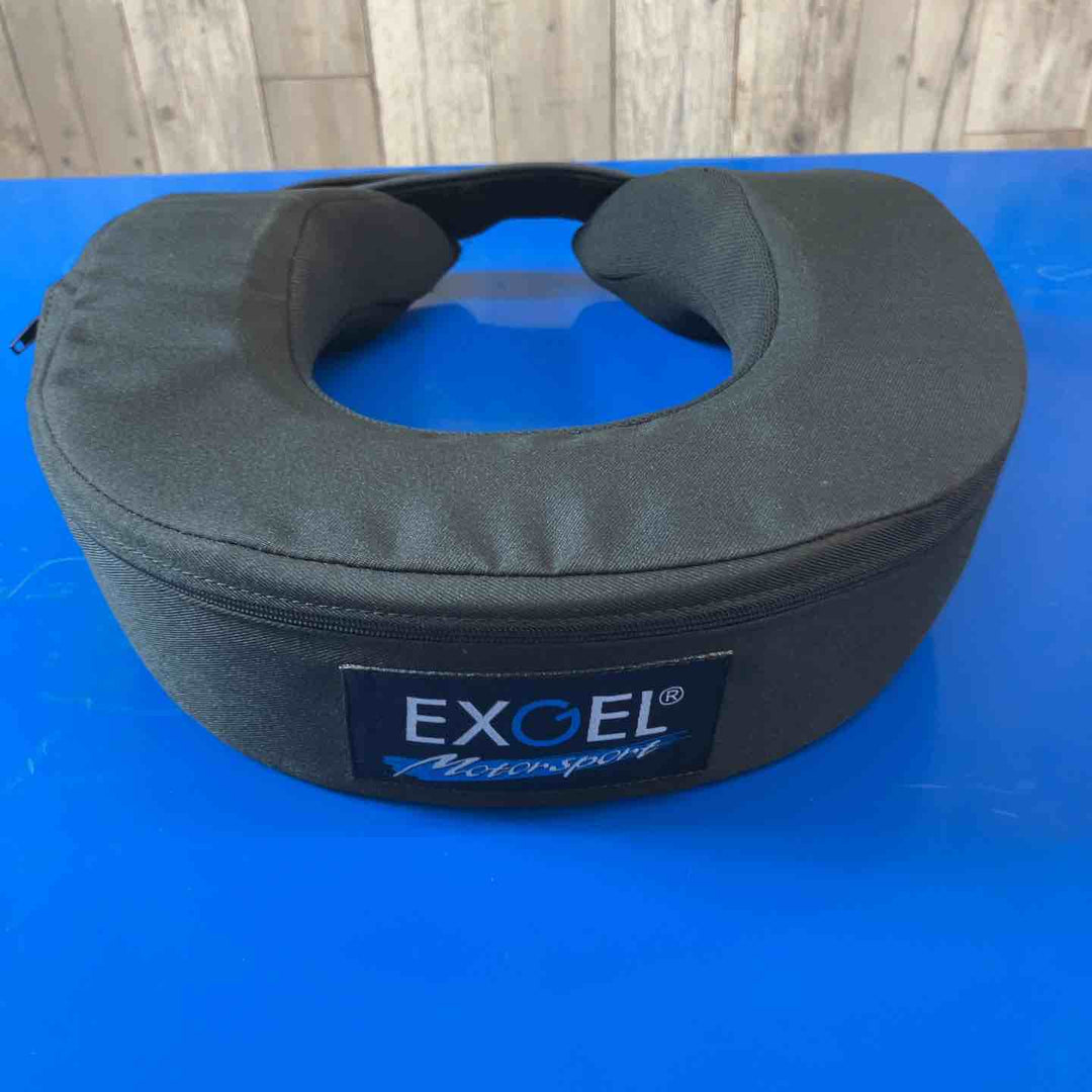 【未使用(店頭展示品)】 EXGEL ネックサポート17 サイズM AKK32M-BK 【東大和店】