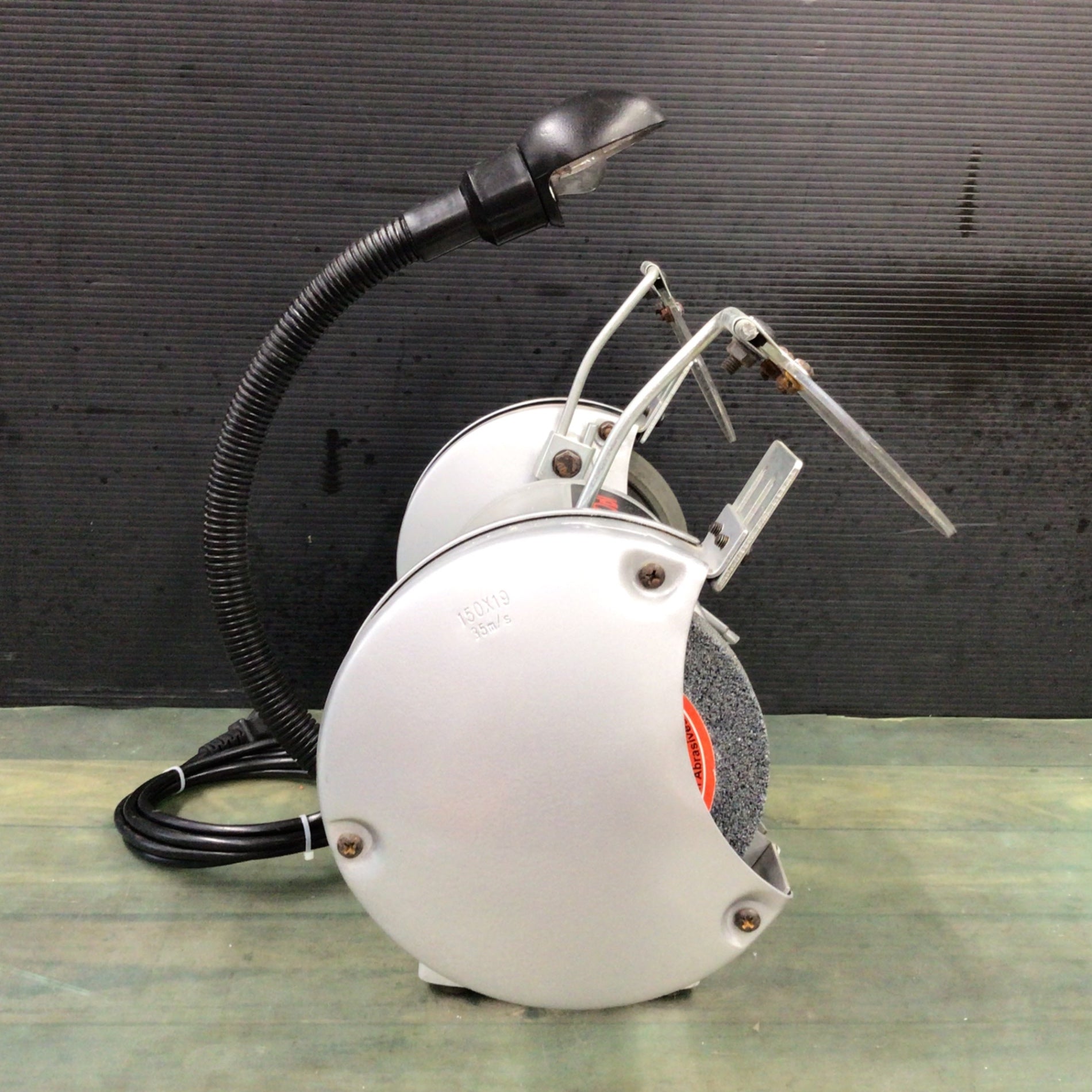 リョービ(RYOBI) 卓上グラインダ TG-61 【東大和店】 – アクトツール