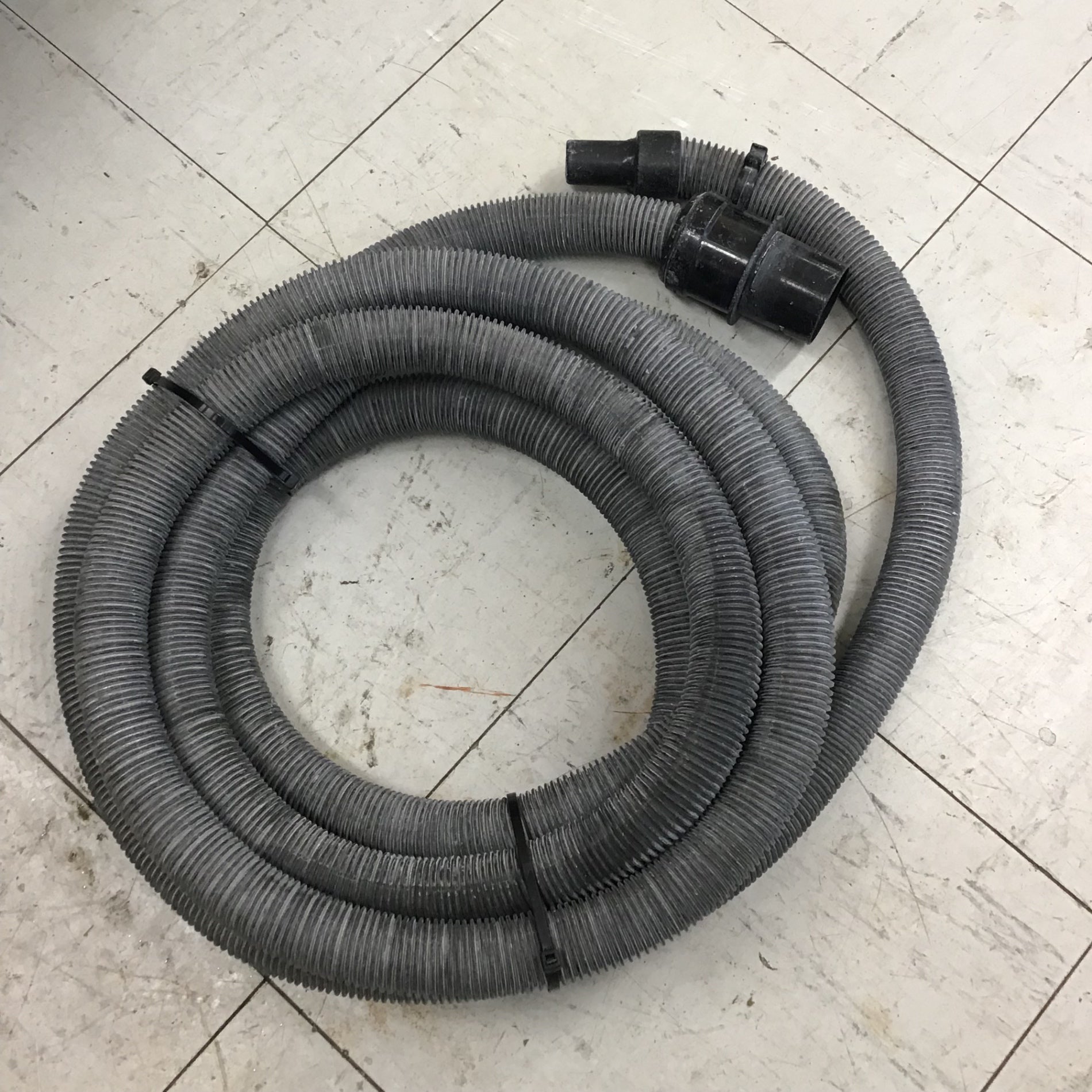中古品】 マキタ/makita 小型集じん機・乾式 450(P) 【鴻巣店