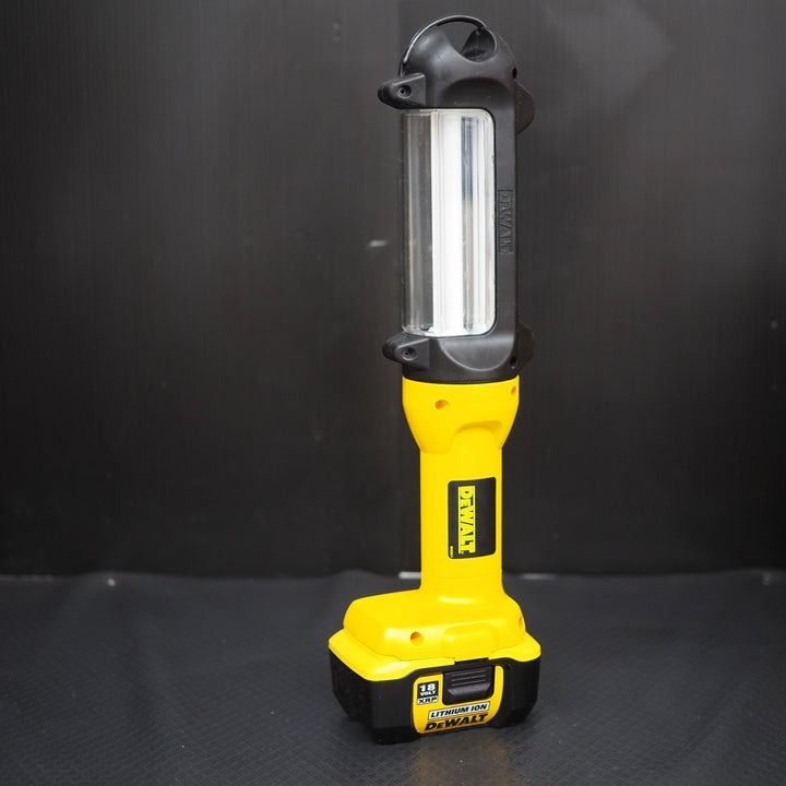 【中古品】DeWALT/デウォルト　18V充電式ランタン　DC527【鴻巣店】