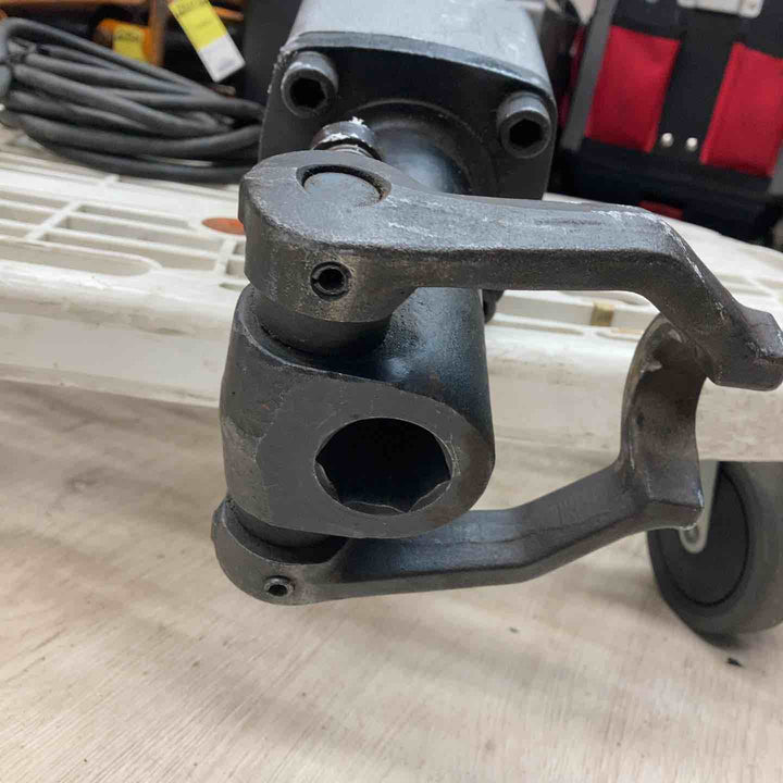 ◇マキタ(makita) 電動ハンマ HM1800【川越店】
