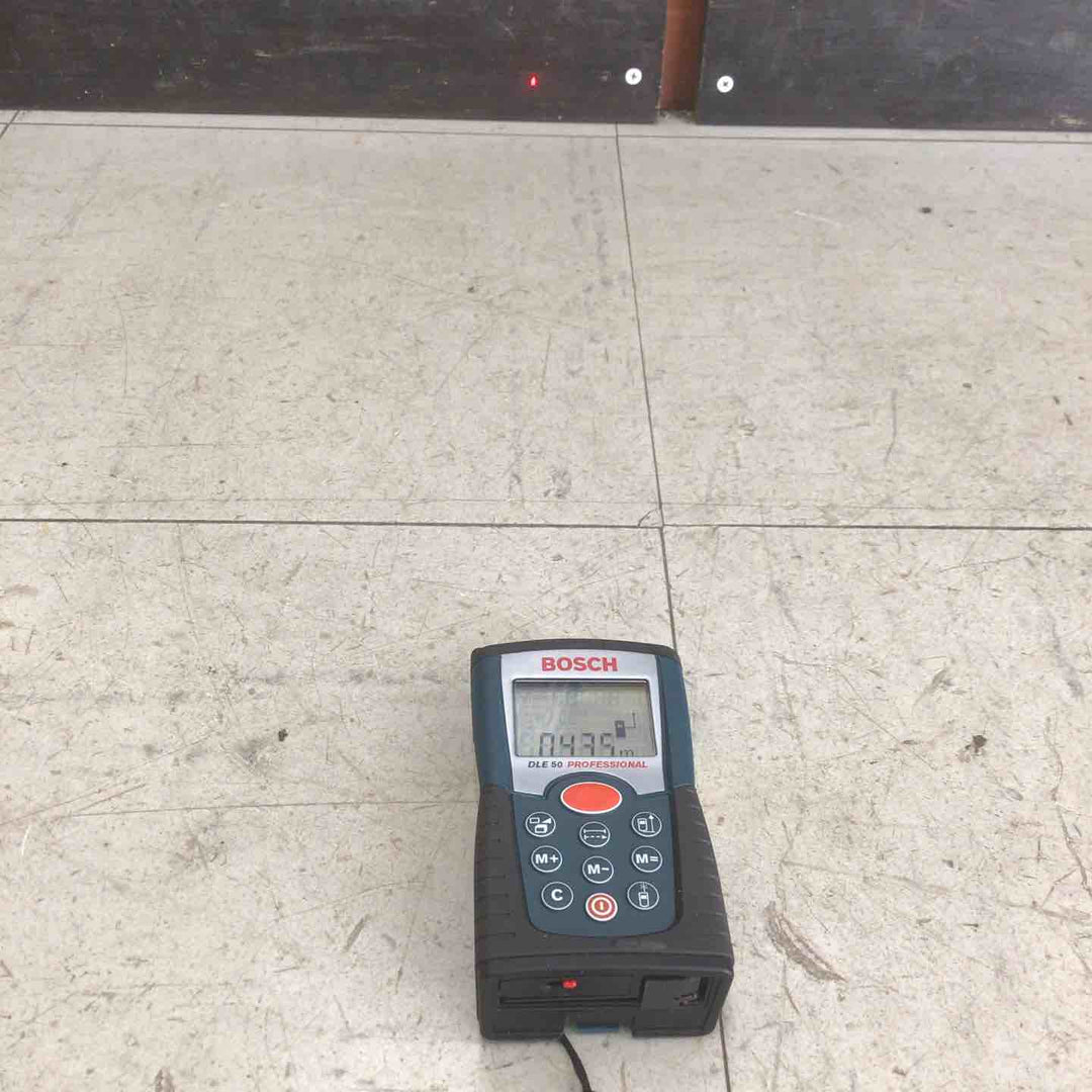 【中古品】 ボッシュ/BOSCH レーザー距離計 DLE50 【鴻巣店】