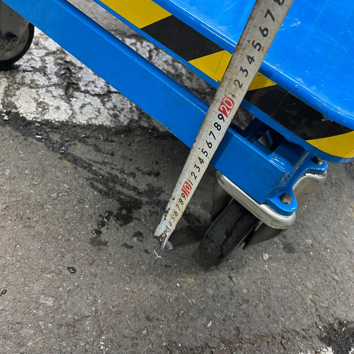 【中古品/店頭受取り限定】メーカー不明 油圧リフトテーブル 250㎏【東大和店】