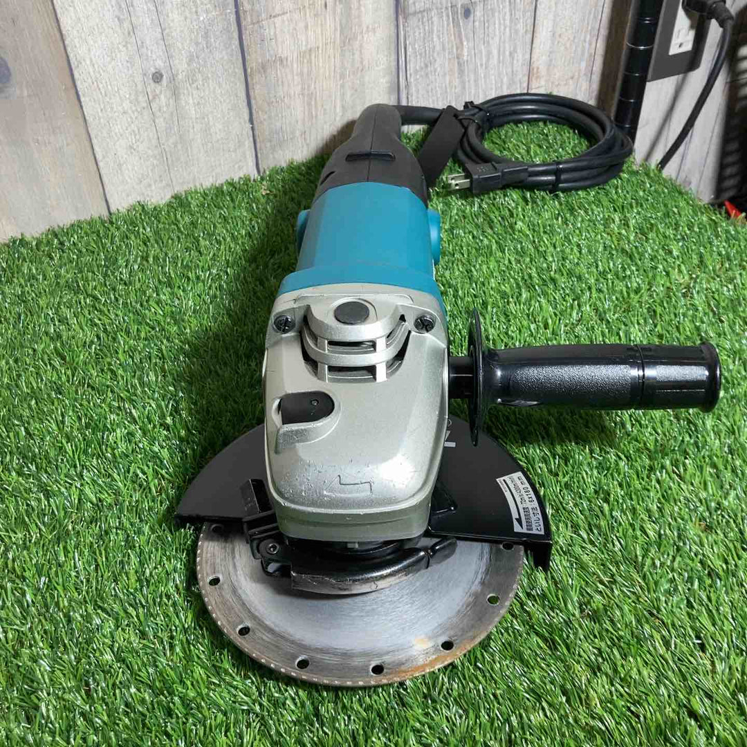 ☆マキタ(makita) 180mm電子ディスクグラインダ GA7011C【戸田店】