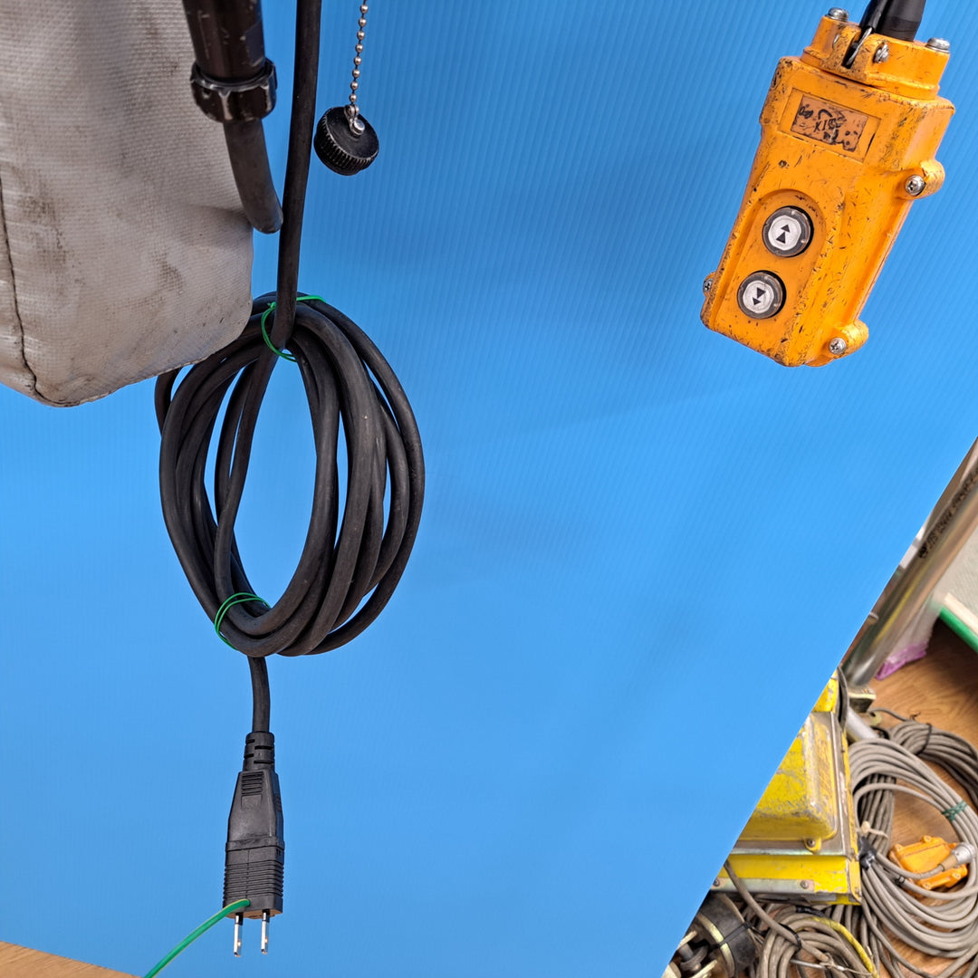 ★KITO(キトー) 電動チェーンブロック ED24ST 2速形 240kg チェーン約20m リモコンコード約17m【岩槻店】