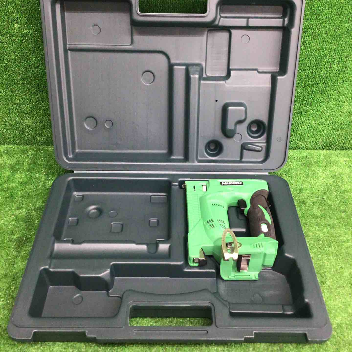中古品】 ハイコーキ/HIKOKI コードレスタッカ本体のみ N18DSL 中古品】 ハイコーキ/HIKOKI コードレスタッカ本体のみ N18DSL