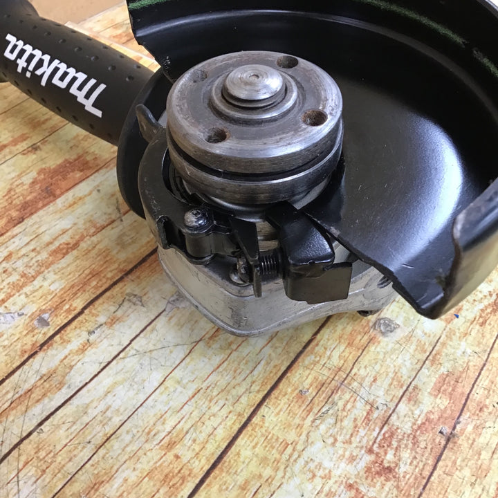 マキタ 充電式ディスクグラインダー GA504DN(本体のみ)【川崎店】