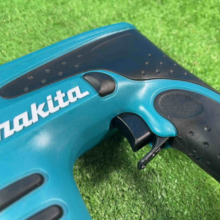 ◇マキタ(makita) コードレスピンネイラ PT350DZ 14.4V3.0Ahバッテリー専用モデル 本体のみ【岩槻店】