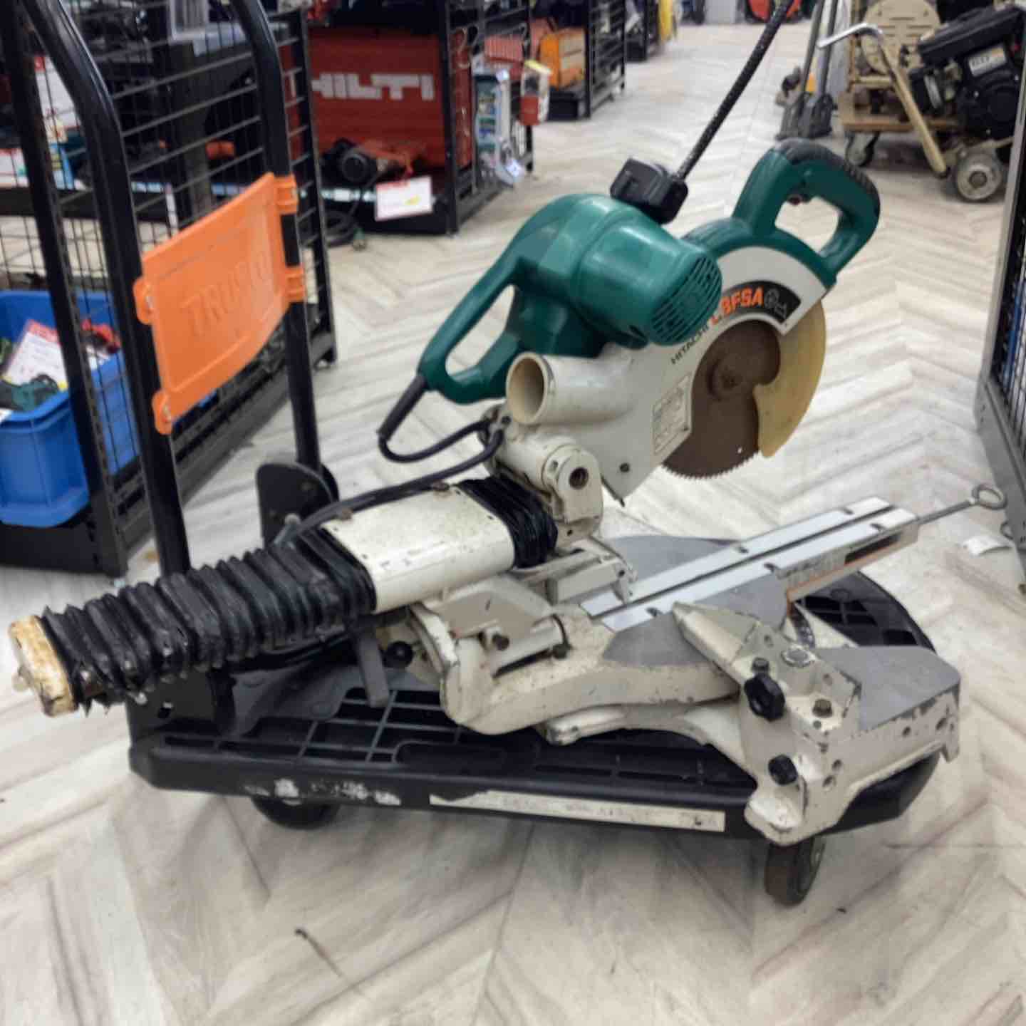 ◇ハイコーキ(HIKOKI ※旧:日立工機) 216mm 卓上スライド丸ノコ C8FSA【越谷店】 ◇ハイコーキ(HIKOKI ※旧:日立工機) 216mm 卓上スライド丸ノコ C8FSA