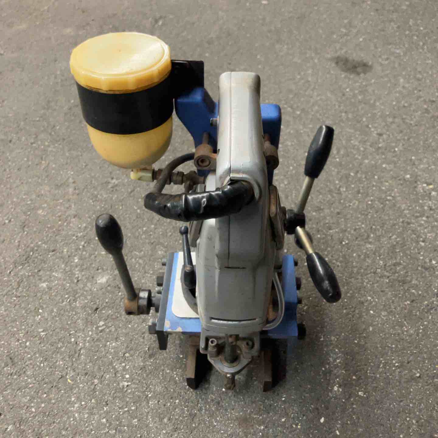 中古品】 日東工器/NITTO 磁気ボール盤アトラミニエース・AMT-18