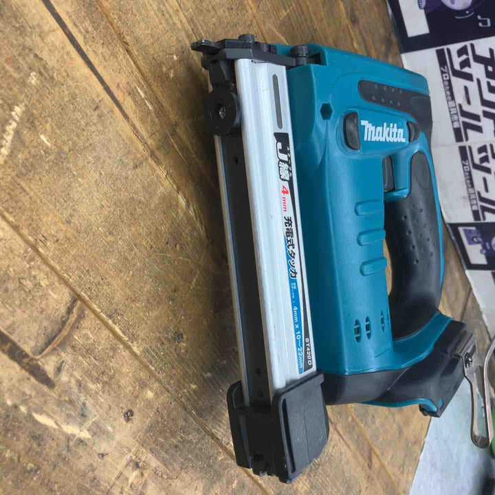 【中古品】マキタ(makita) コードレスタッカー ST420DZ【所沢店】