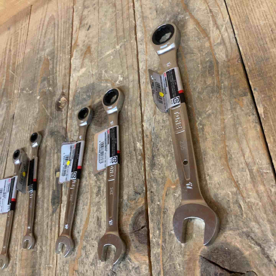 トネ(TONE) ラチェットメガネレンチ RM-07~17 首振 RMF-07~15 切替式 RMR-10~13 合計11本セット【所沢店】