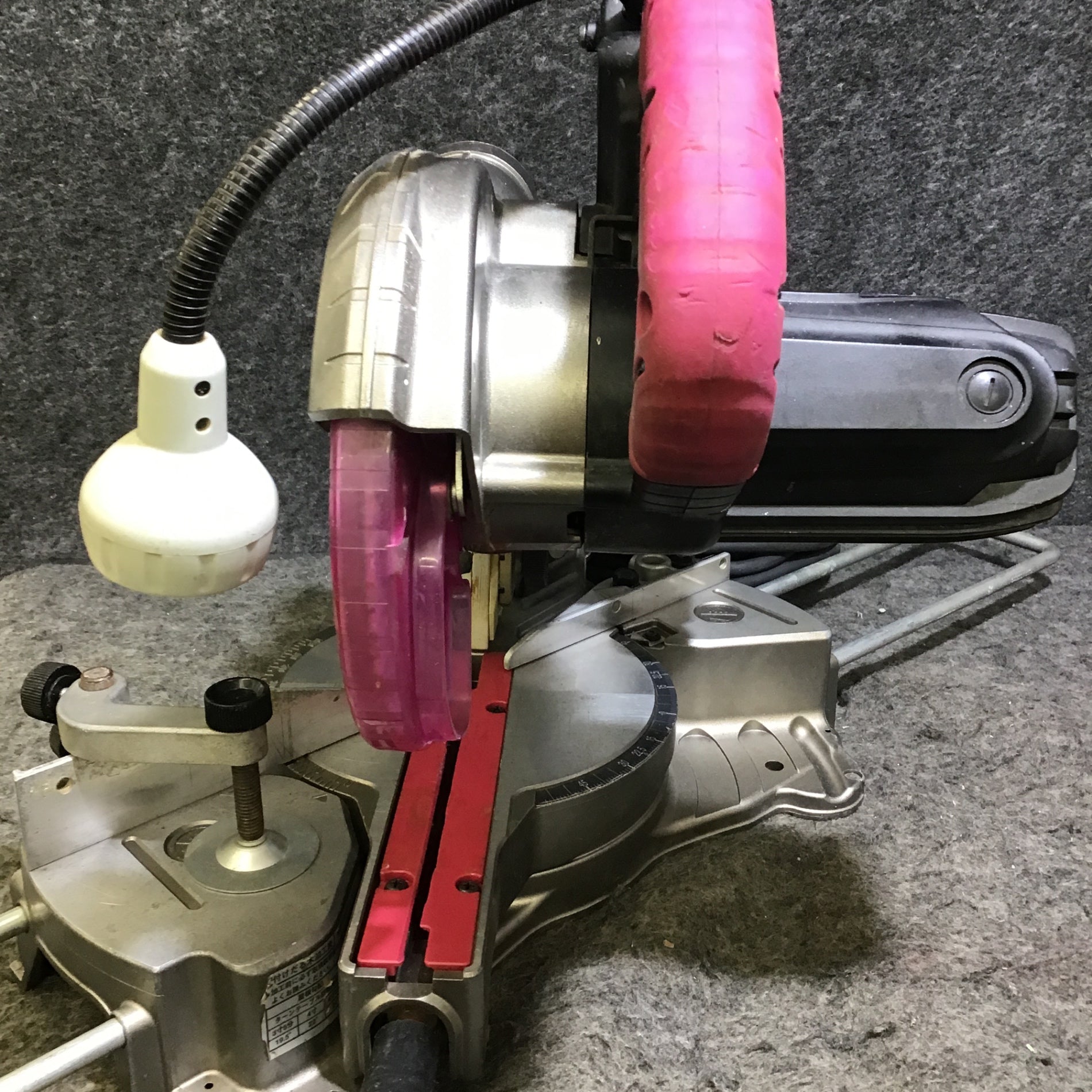 中古品・新品刃取付済み！】日立工機(HITACHI) 卓上スライド丸のこ