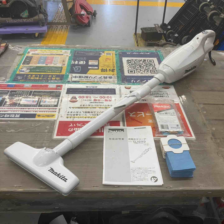 ☆マキタ(makita) コードレスクリーナー CL107FDSHW　10.8V対応【戸田店】