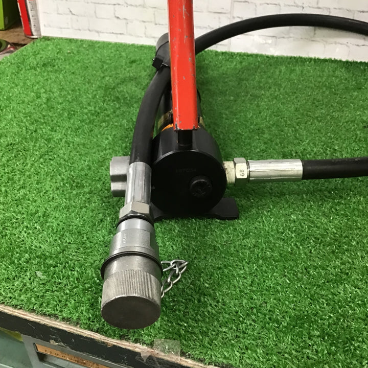 〇泉精器(IZUMI) 手動油圧式ポンプ HP-180N【町田店】