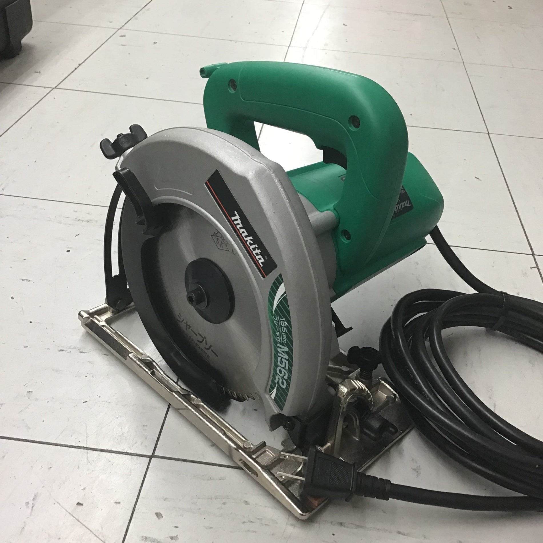 現状品】 マキタ/makita 165mm 電気マルノコ M562 【鴻巣店】 – アクト