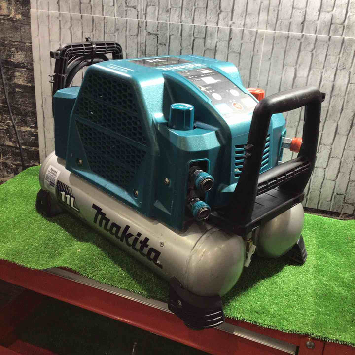 ★マキタ(makita) 常圧高圧エアコンプレッサー AC462XL【川口店】