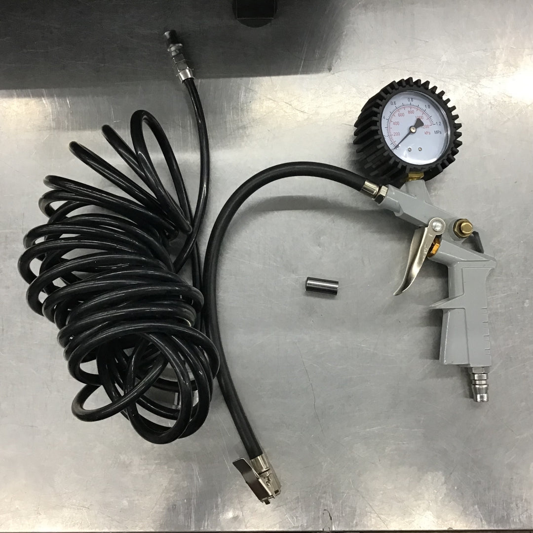 〇ミナトワークス(MINATO WORKS) オイルレス型エアーコンプレッサー (100V/タンク容量8L) CP-8A【所沢店】