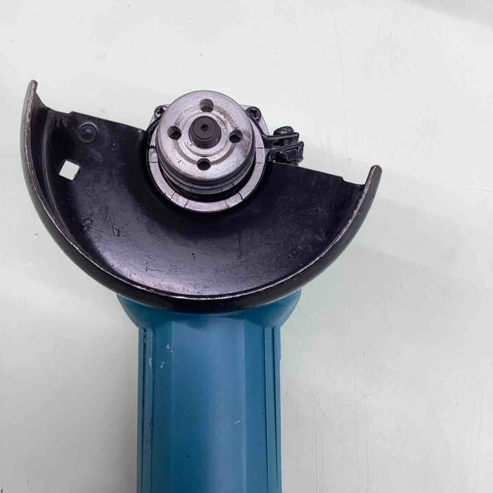 ☆マキタ(makita) 100mmディスクグラインダ 9533B【越谷店】