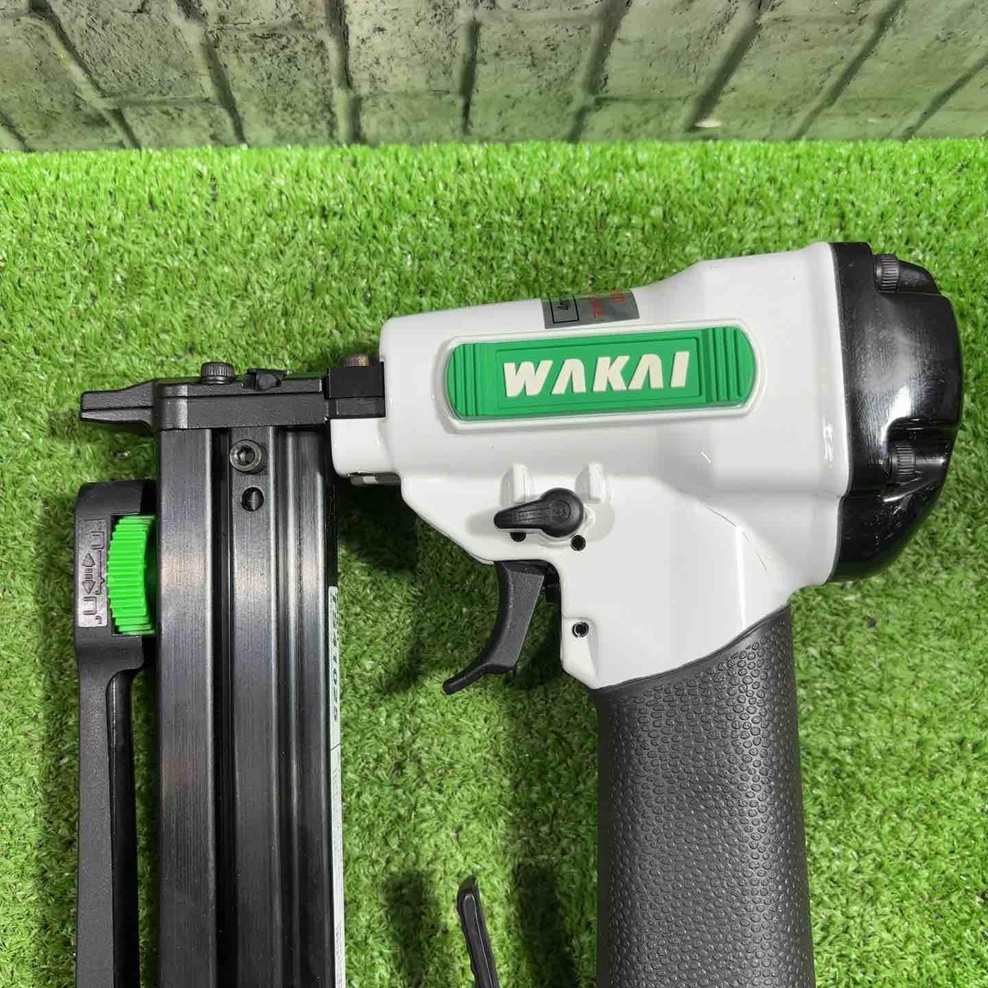WAKAI TS41025 常圧エアタッカー【野田愛宕店】【店頭取引限定】【中古】管理番号：ITZ9G9ZG7XYK 店頭受取り限定】◇若井産業(WAKAI) 常圧エアタッカー TS41025【町田店