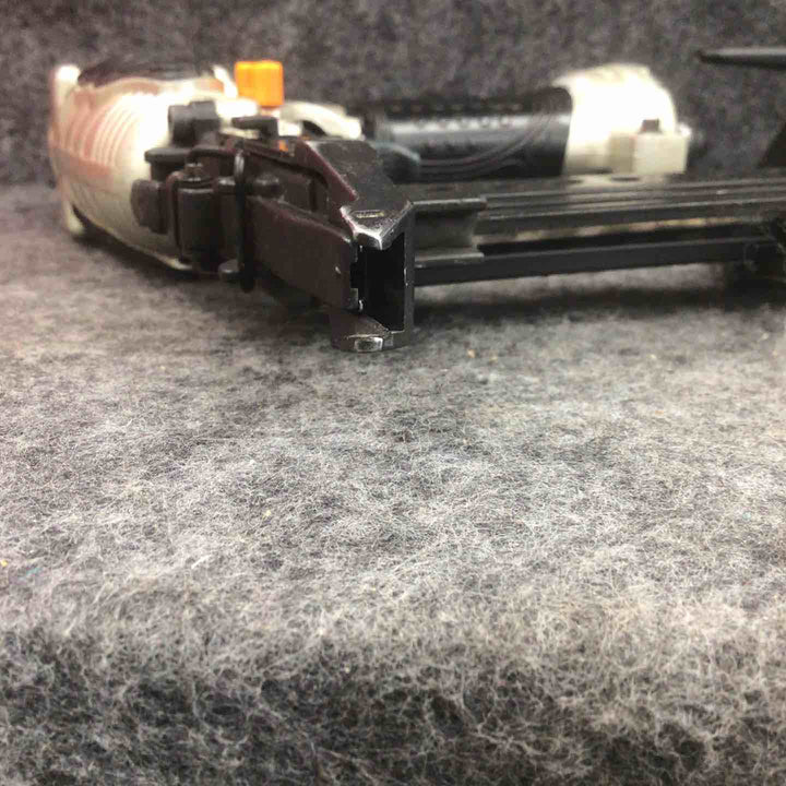 【中古品】 ハイコーキ/HIKOKI 常圧フロアタッカ N5004MF 【鴻巣店】