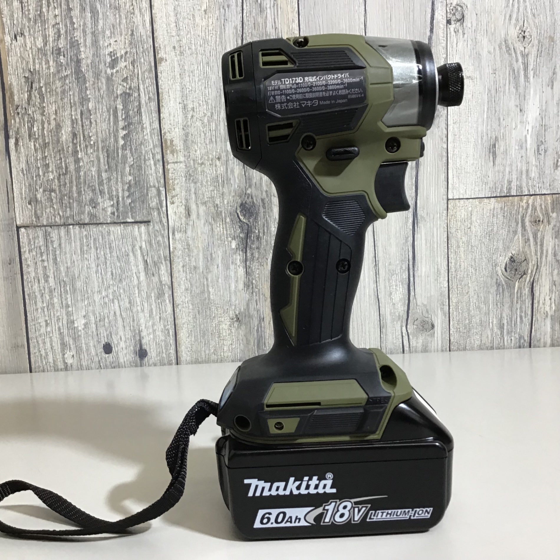 未使用品】☆送料無料☆マキタ(makita) コードレスインパクト