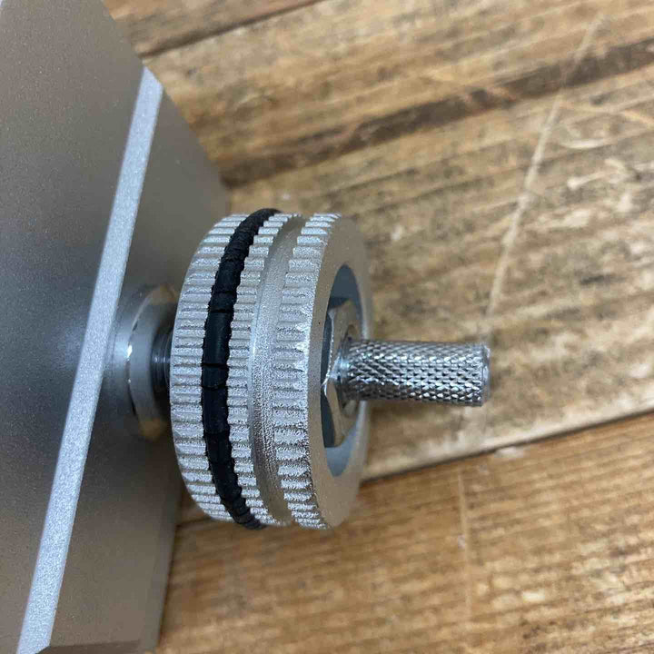 タジマ(Tajima) レーザークランプ LA-CLP レーザー墨出し器固定具 【東大和店】