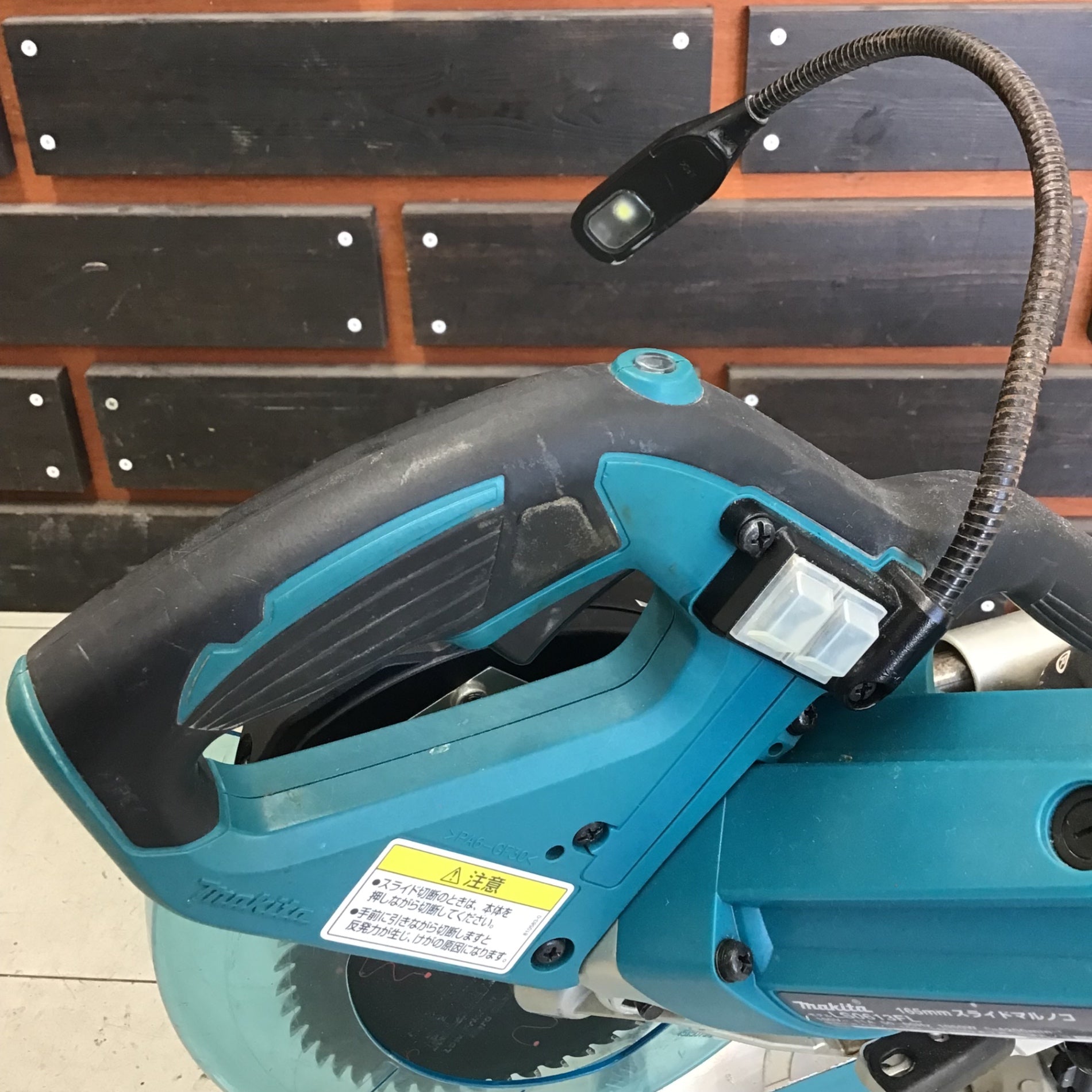 中古品】 ◎メンテ済み◎ マキタ/makita 165mm スライドマルノコ