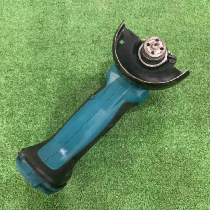 ◇マキタ(makita) コードレスディスクグラインダー GA402DRG【川口店】