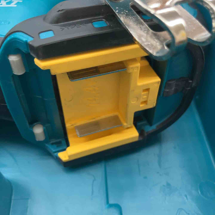 【中古品】 マキタ/makita 14.4Vコードレスタッカ・ST420DRF 【鴻巣店】